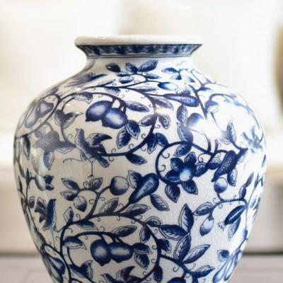 BÌNH MEN RẠN HỌA TIẾT HOA DÂY